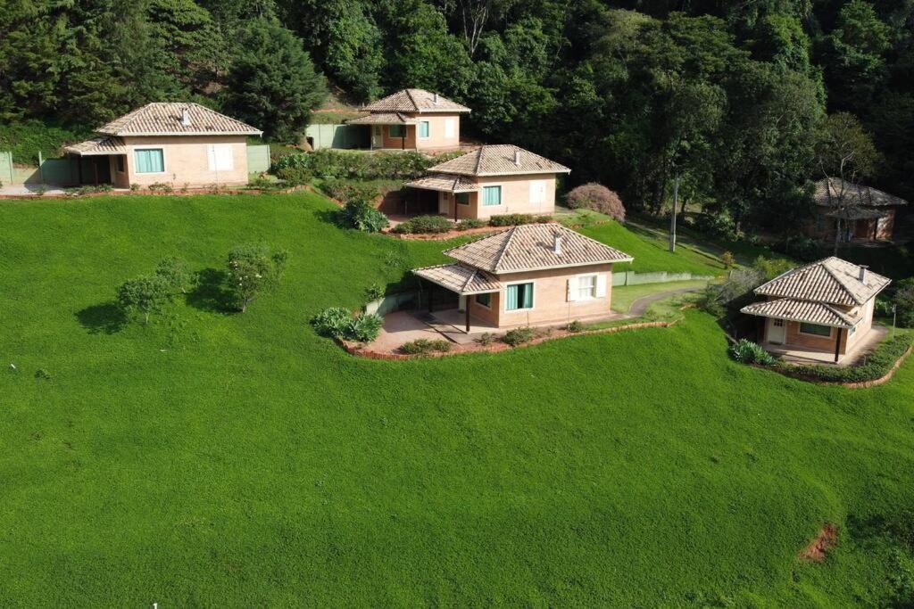 Recanto Dos Beija Flores, Chale Lantana B Monte Alegre do Sul Εξωτερικό φωτογραφία